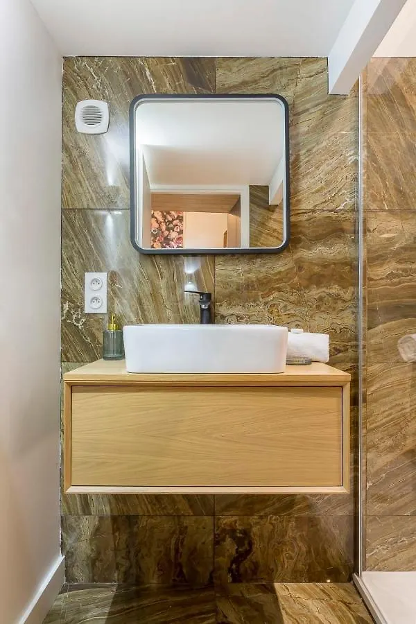 Hamac Suites - Meissonier 5 - 4 People Lyon 0*,  France